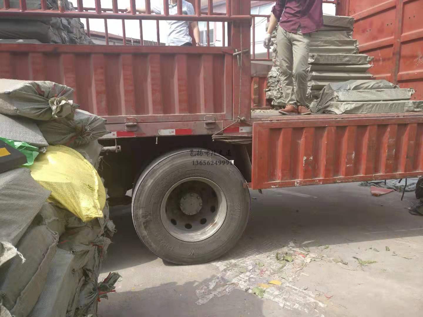 西安哪里有交通設施批發廠家？西安交通設施批發市場？