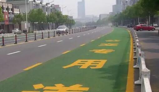 蘇州道路劃線的驗(yàn)收標(biāo)準(zhǔn)和施工細(xì)節(jié)有哪些? 蘇州道路劃線的驗(yàn)收標(biāo)準(zhǔn)和施工細(xì)節(jié)有哪些?