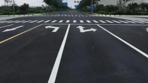 蘇州相城區(qū)廠區(qū)劃線選哪家？專業(yè)施工團(tuán)隊(duì)，多年經(jīng)驗(yàn)值得信賴